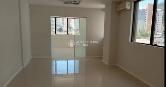 Sala Comercial à venda, 48m² no Centro, Florianópolis