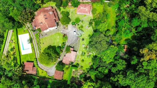 Casa com 4 Quartos à venda, 400m² no Araras, Petrópolis