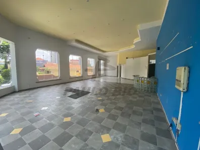 Galpão/Depósito/Armazém para alugar, 600m² no Vila Gilda, Santo André