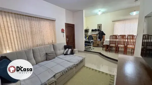 Casa com 3 Quartos à venda, 194m² no Jardim Marieta, Taubaté