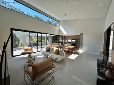 Casa de Condomínio com 4 Quartos à venda, 275m² no Jardim São Pedro, Mogi das Cruzes