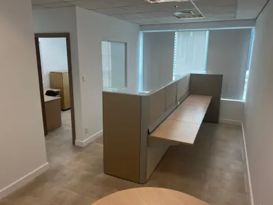 Sala Comercial para venda ou aluguel, 83m² no Jardim das Acácias, São Paulo