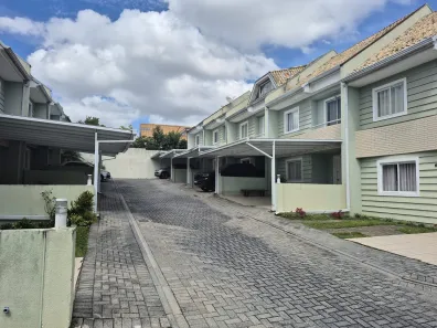 Sobrado com 3 Quartos à venda, 116m² no Uberaba, Curitiba