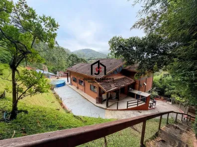 Sobrado com 4 Quartos à venda, 250m² no Barreiro, Santo Antônio do Pinhal