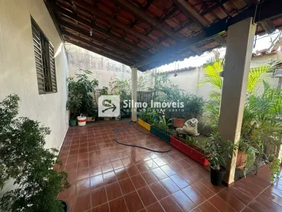 Casa com 3 Quartos à venda, 115m² no Planalto, Uberlândia