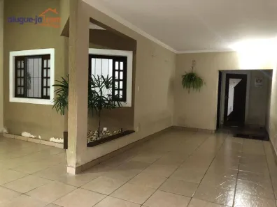 Sobrado com 4 Quartos à venda, 235m² no Loteamento Villa Branca, Jacareí