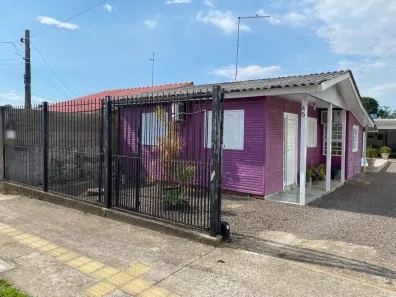Casa com 2 Quartos à venda, 100m² no Três Marias, Esteio