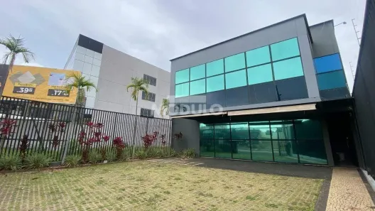 Prédio Comercial para alugar, 280m² no Tabajaras, Uberlândia