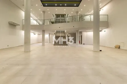 Prédio Comercial com 9 Quartos para alugar, 4538m² no Centro, Campinas