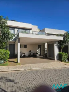 Casa de Condomínio com 3 Quartos à venda, 200m² no Tamboré, Santana de Parnaíba
