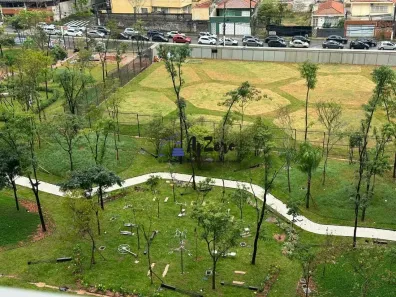 Apartamento com 3 Quartos para alugar, 134m² no Jardim das Acácias, São Paulo