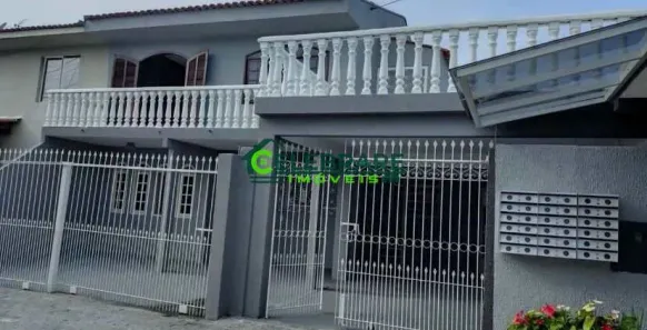 Sobrado com 3 Quartos à venda, 110m² no Boqueirão, Curitiba