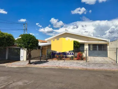 Casa com 2 Quartos à venda, 102m² no Vila Biasi, Americana
