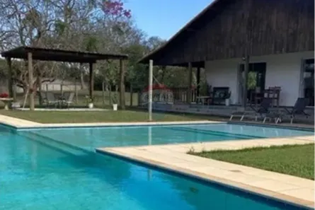 Fazenda/Sítio com 5 Quartos à venda, 516m² no , Vassouras