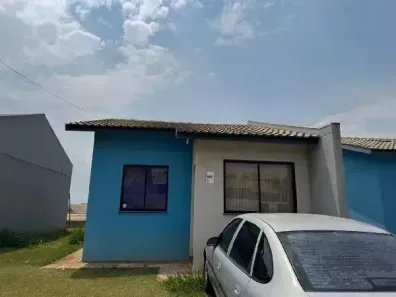 Casa com 2 Quartos à venda, 180m² no Conjunto Habitacional Solo Sagrado, Apucarana