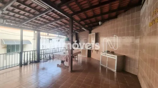 Casa com 5 Quartos à venda, 287m² no Caiçaras, Belo Horizonte