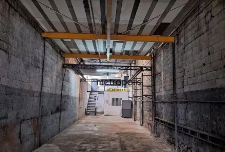 Galpão/Depósito/Armazém à venda, 250m² no Baeta Neves, São Bernardo do Campo