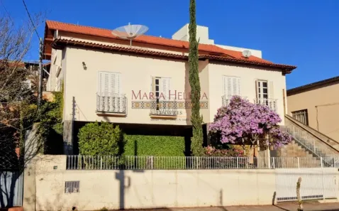 Casa com 4 Quartos à venda, 192m² no Centro, Caxambu