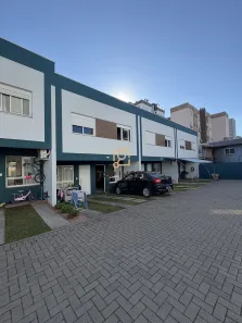 Sobrado com 2 Quartos à venda, 61m² no Charqueadas, Caxias do Sul