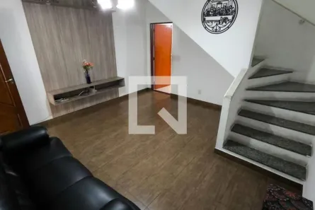 Casa com 3 Quartos à venda, 186m² no Jardim Presidente Dutra, Guarulhos