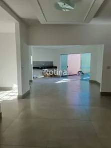 Casa com 4 Quartos à venda, 208m² no Jardim Karaíba, Uberlândia