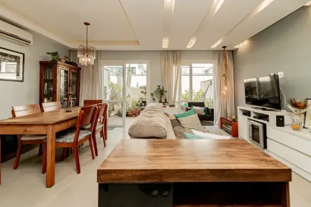 Casa de Condomínio com 3 Quartos à venda, 195m² no Jardim Carvalho, Porto Alegre