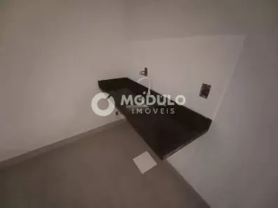 Ponto Comercial para alugar, 28m² no Shopping Park, Uberlândia