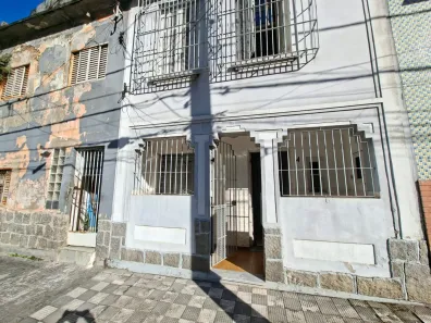 Casa com 2 Quartos à venda, 75m² no Vila Mathias, Santos