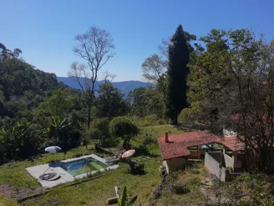 Fazenda/Sítio com 3 Quartos à venda, 200m² no Cascatinha, Nova Friburgo
