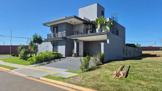 Casa de Condomínio com 4 Quartos à venda, 400m² no Jardins França, Goiânia