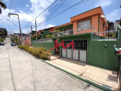 Casa com 2 Quartos à venda, 94m² no Laranjal, São Gonçalo