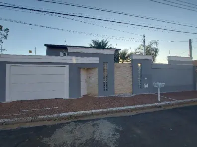 Casa com 3 Quartos à venda, 450m² no Jardim Nossa Senhora de Fátima, Nova Odessa