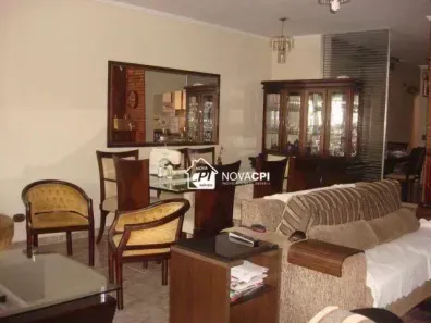 Casa com 5 Quartos à venda, 242m² no Vila Nivi, São Paulo