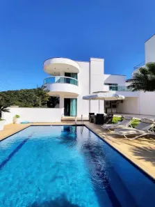 Casa com 4 Quartos à venda, 230m² no Ariribá, Balneário Camboriú