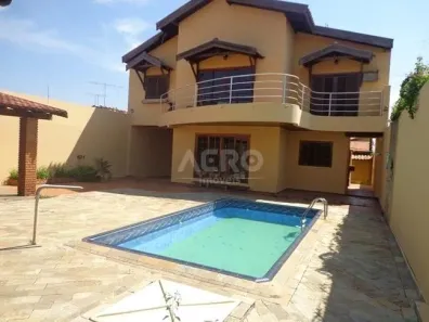Sobrado com 5 Quartos à venda, 367m² no Vila Santa Inês, Bauru