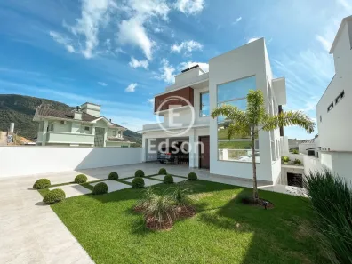 Casa com 3 Quartos à venda, 350m² no Pedra Branca, Palhoça