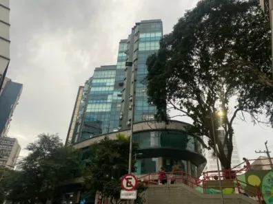Sala Comercial à venda, 140m² no Centro, Florianópolis