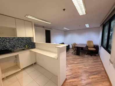 Sala Comercial à venda, 67m² no Vila Gomes Cardim, São Paulo