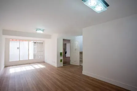 Casa com 3 Quartos à venda, 200m² no Jardim Aeroporto, São Paulo