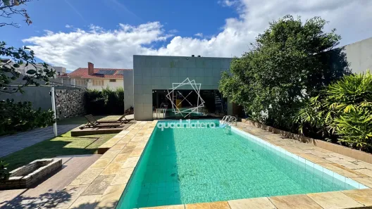 Sobrado com 4 Quartos à venda, 386m² no Laranjal, Pelotas