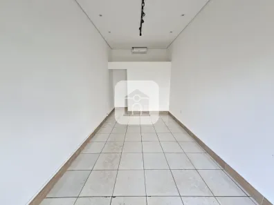 Ponto Comercial para alugar, 30m² no Segismundo Pereira, Uberlândia
