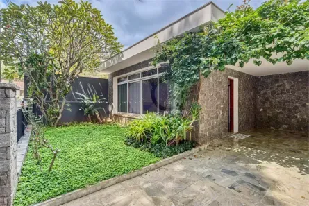 Casa com 3 Quartos à venda, 220m² no Santo Amaro, São Paulo