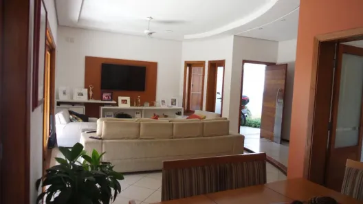 Casa com 4 Quartos à venda, 218m² no Jardim das Nações, Taubaté