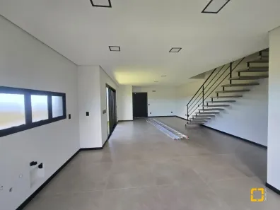 Casa com 3 Quartos à venda, 260m² no Vargem Grande, Florianópolis