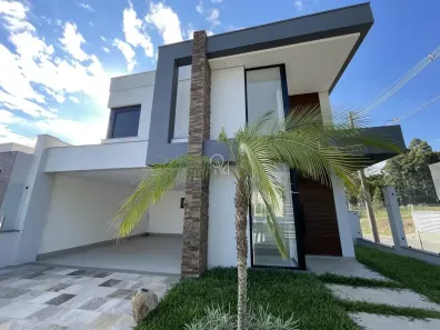 Casa com 3 Quartos à venda, 228m² no Nossa Senhora da Saúde, Caxias do Sul
