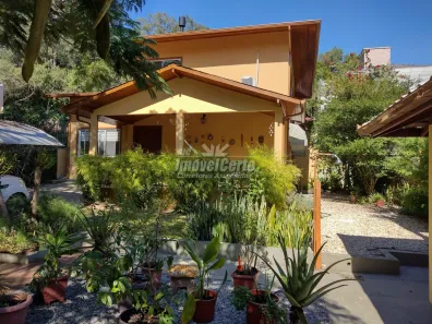 Casa com 2 Quartos à venda, 201m² no Sambaqui, Florianópolis