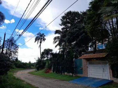 Fazenda/Sítio com 3 Quartos à venda, 724m² no Parque das Rosas, Cotia