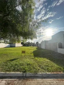 Lote/Terreno à venda, 300m² no Areão, Taubaté