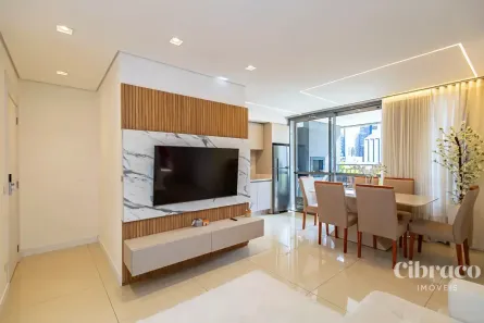 Apartamento com 2 Quartos para alugar, 70m² no Centro, Curitiba