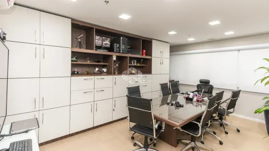 Sala Comercial à venda, 56m² no Auxiliadora, Porto Alegre
